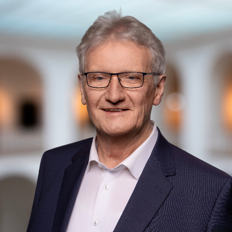 Dr. Heinz-Josef S�keland