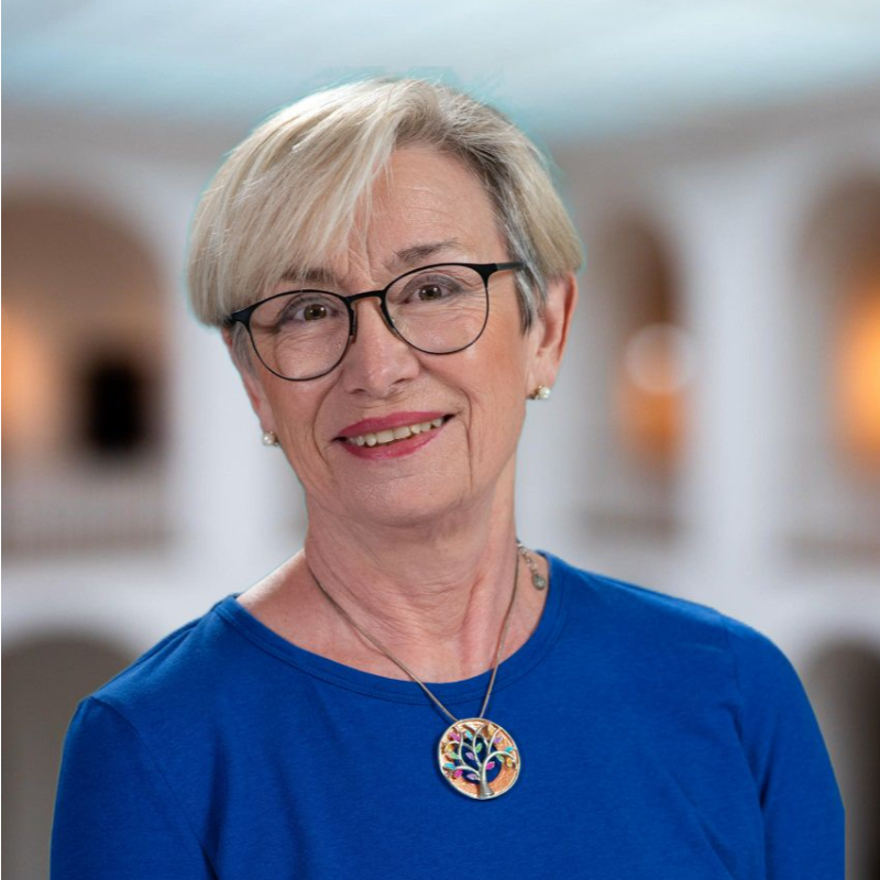  Maria Schmidt